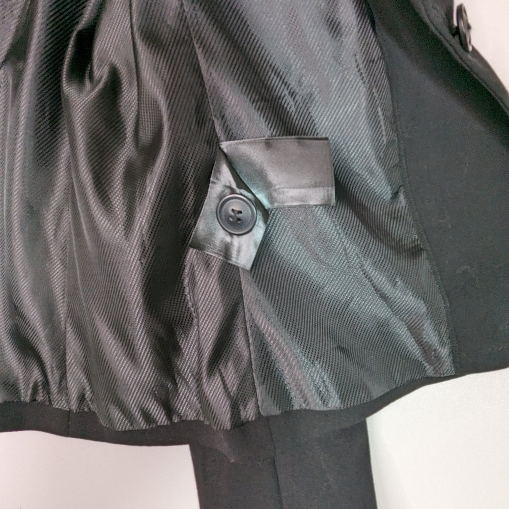 Black Short Blazer Size 4 Single Button H & M Fit… - image 4
